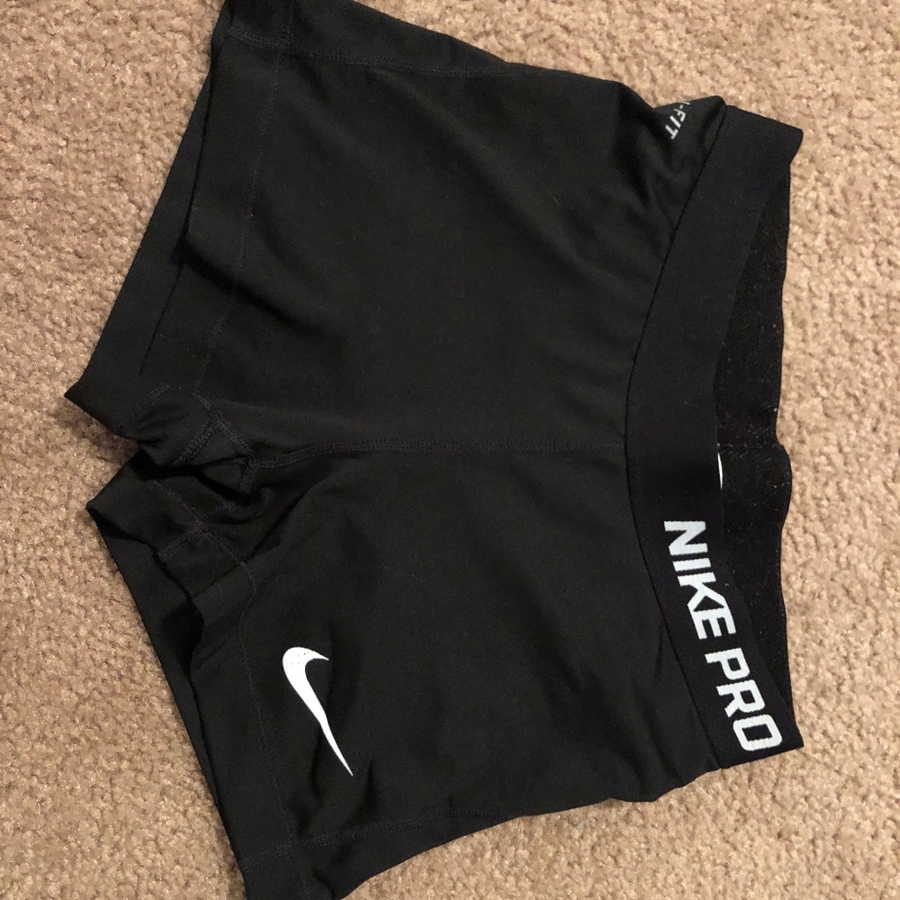 nike pro spandex shorts